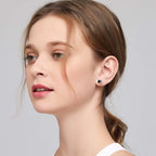 Svarta stiftörhängen – 1 karat elegant glans