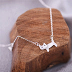 Halsband i silver | Charmig katt