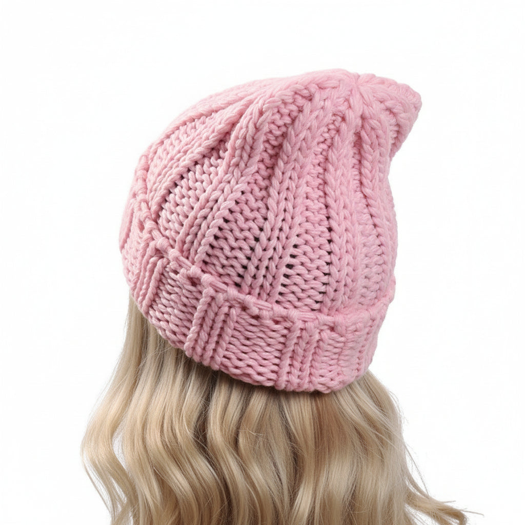 Stickad mössa i tjockt garn - stilren & varm för kalla höst och vinterdagar!