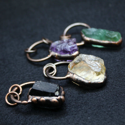 Närbild med citrin i fokus