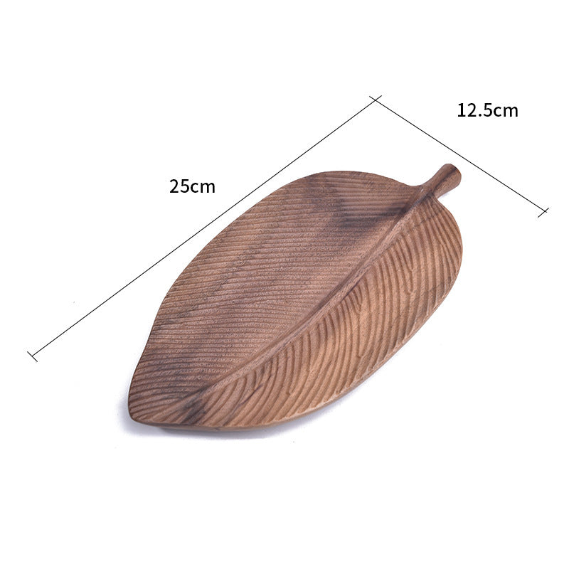 Handgjord bricka i massivt trä med unik design för servering & dekoration